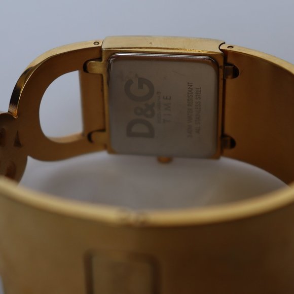 Dolce and Gabbana Forever gold watch (DW0222) - Picture 8 of 15